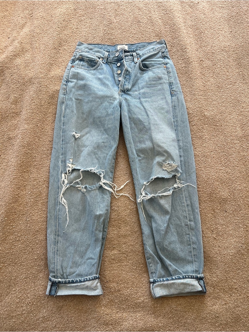 Citizens of Humanity- Premium Vintage Light Blue Distressed Women’s Jeans